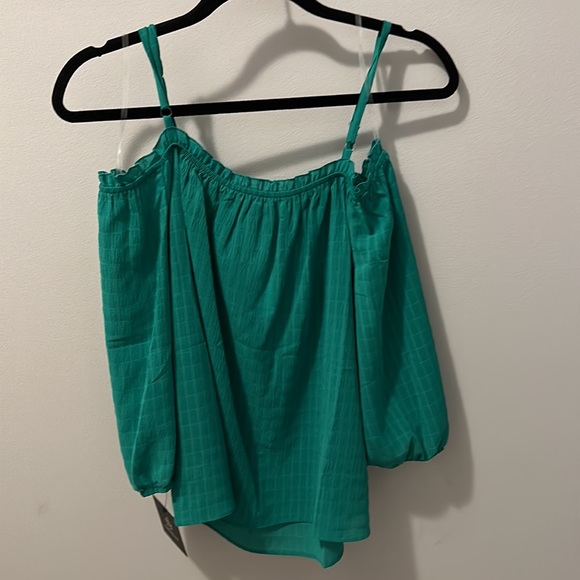 Fortune + Ivy Off the Shoulder Blouse - Picture 2 of 6